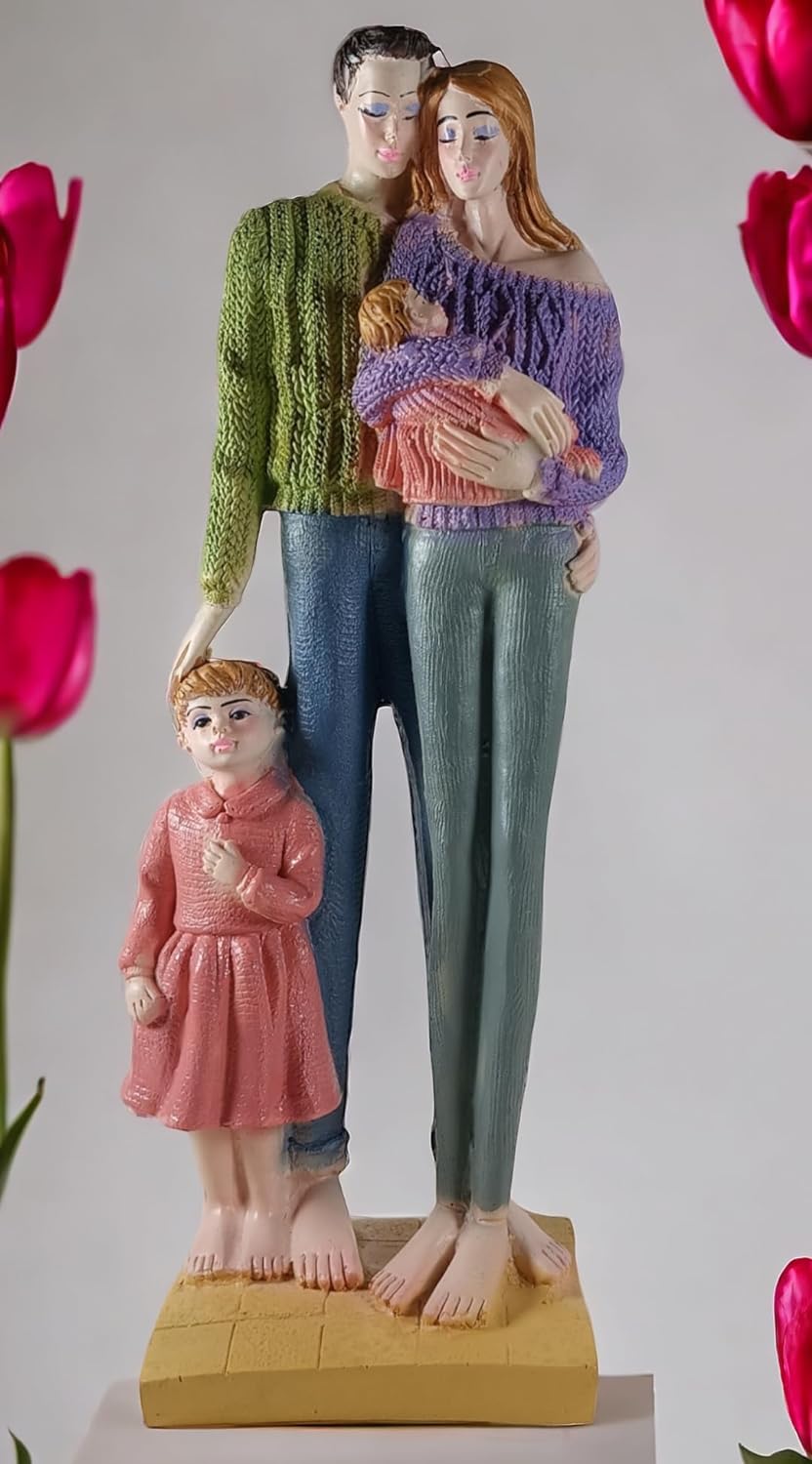 Valentine Romantic Love Couple Statue