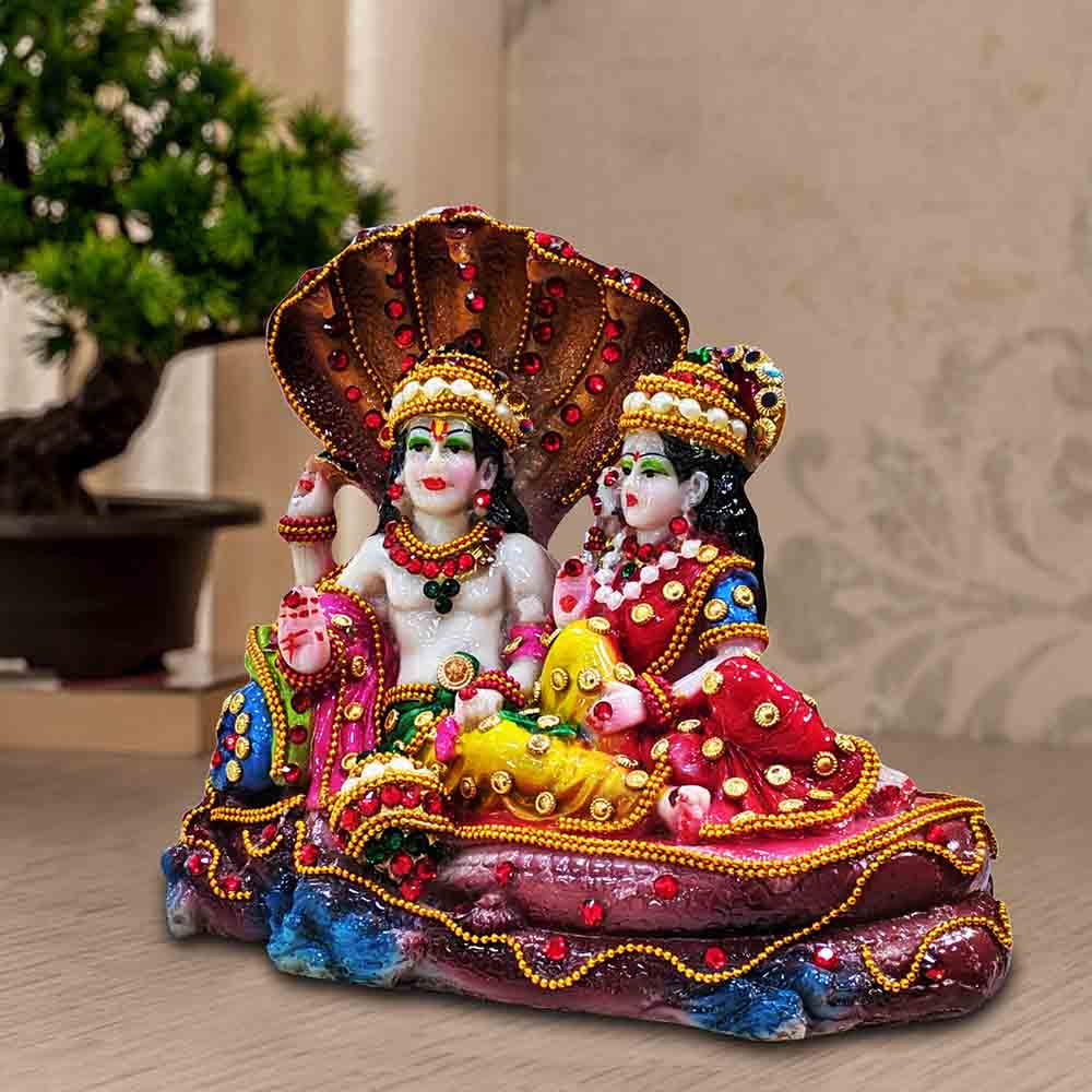Laxmi Narayan Idol on Sheshnaag