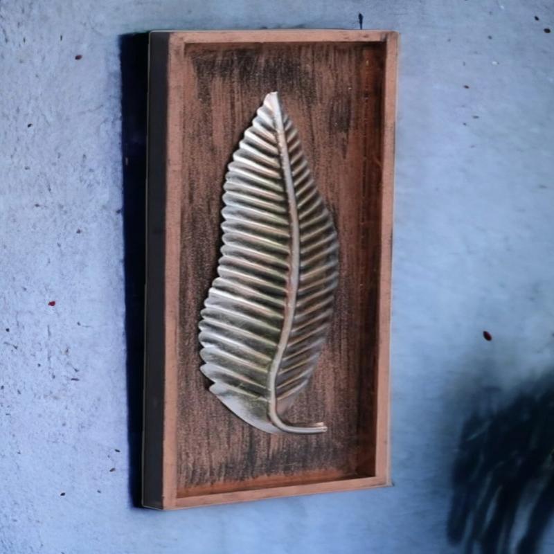 Metal Leaf Wall Hanging & Decorative Mounted Art Sculpture