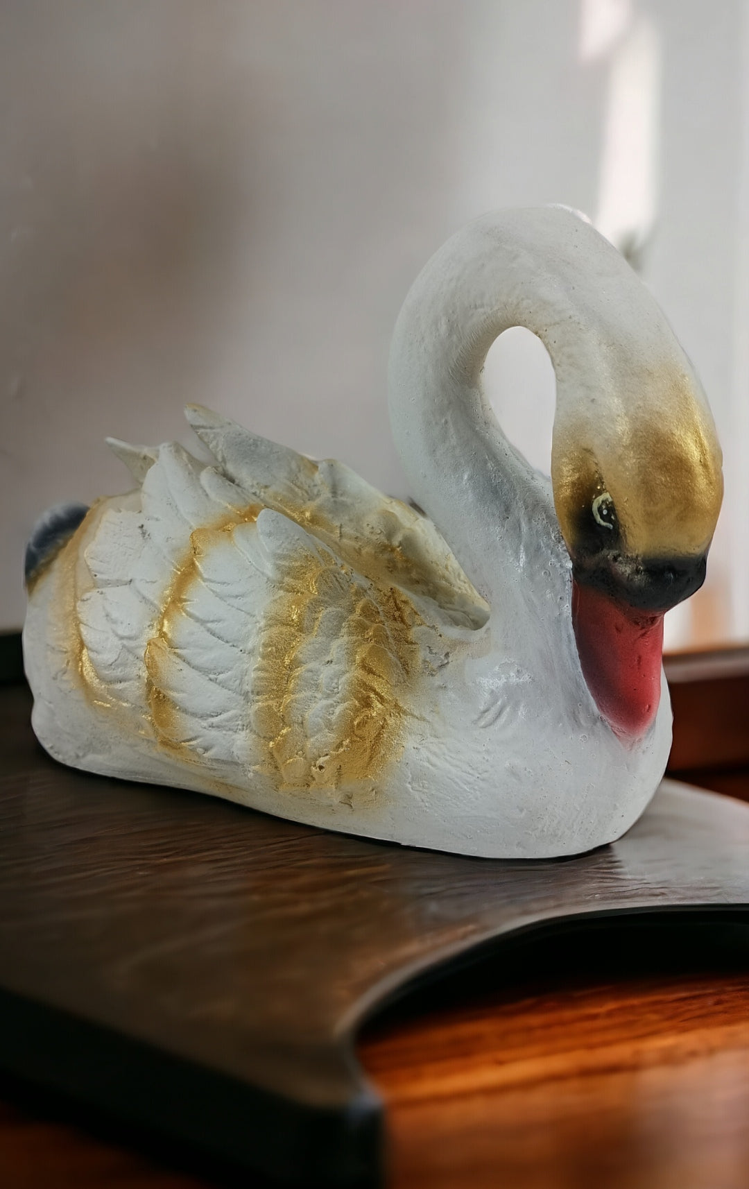 White & Gold Duck/Swan Decorative Showpiece