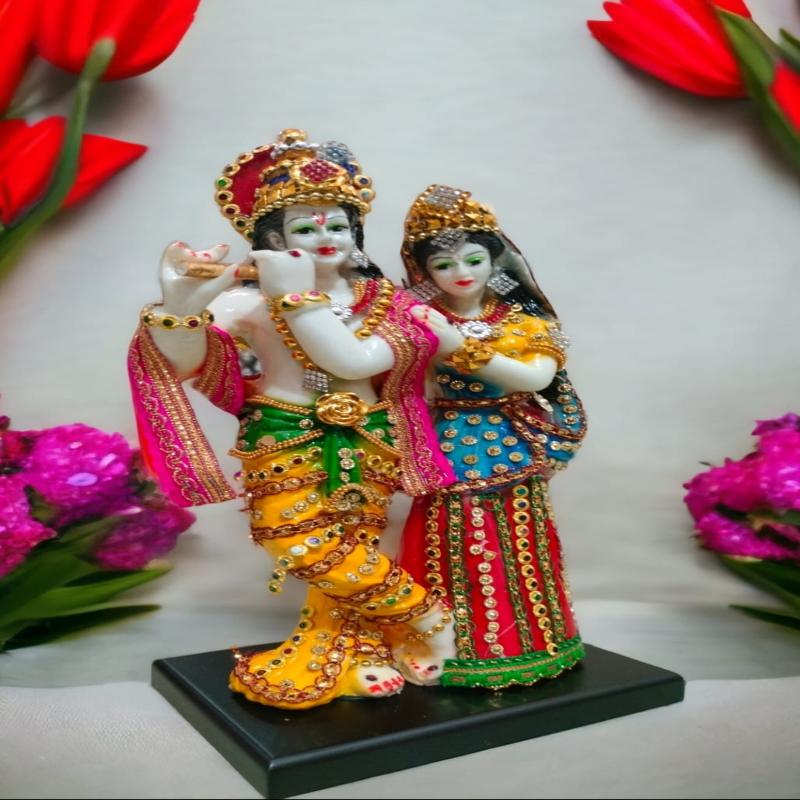 Radha Krishna Statue