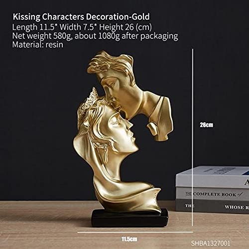 Valentine Love Couple Statue