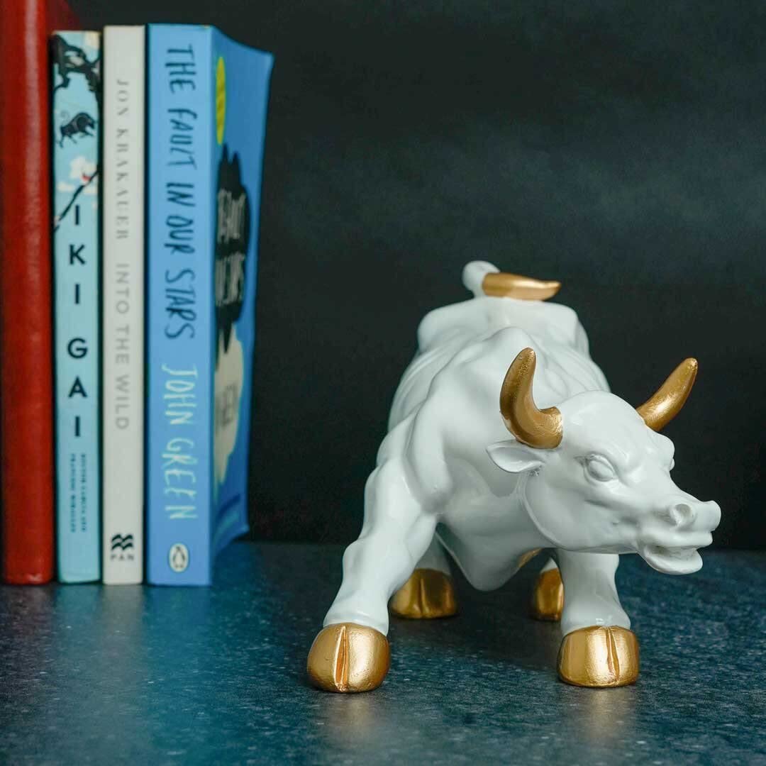 Majestic Share Market Bull